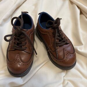 Brown Leather Lace-Up Shoes
